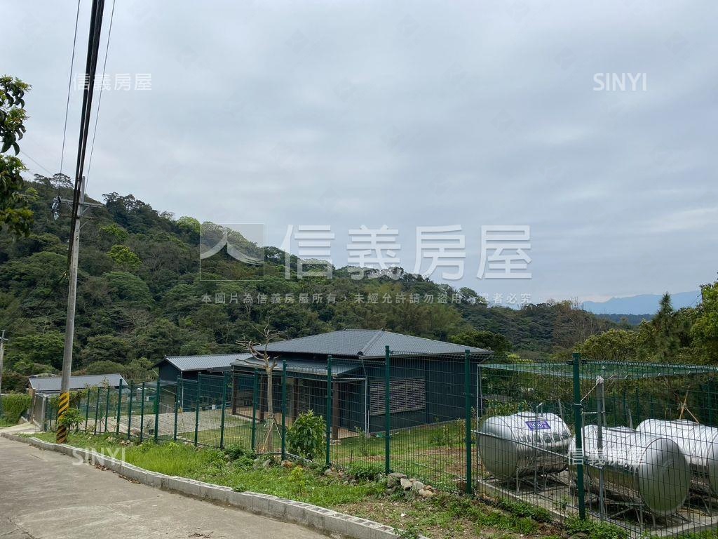 瑞士村景觀休閒農地房屋室內格局與周邊環境