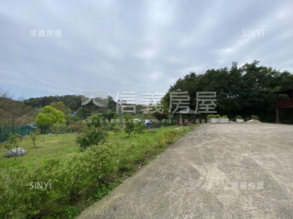瑞士村景觀休閒農地房屋室內格局與周邊環境