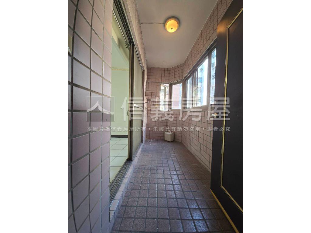 中清大第中高樓層三房！！房屋室內格局與周邊環境