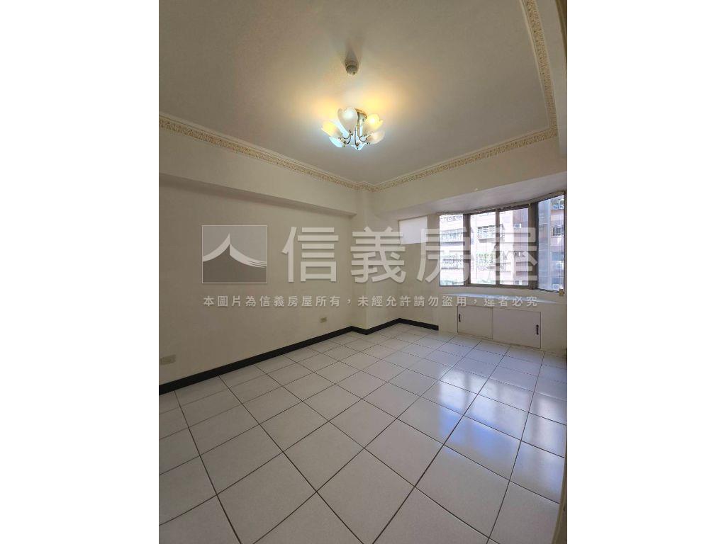 中清大第中高樓層三房！！房屋室內格局與周邊環境