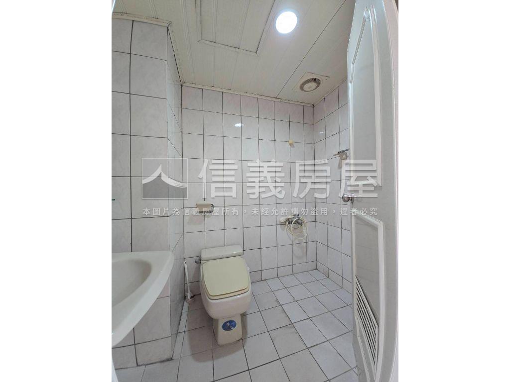 中清大第中高樓層三房！！房屋室內格局與周邊環境