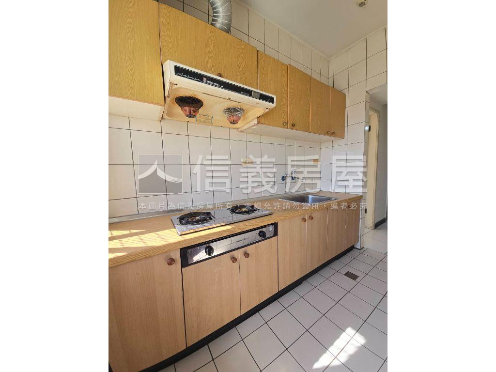 中清大第中高樓層三房！！房屋室內格局與周邊環境