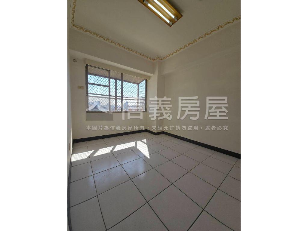 中清大第中高樓層三房！！房屋室內格局與周邊環境