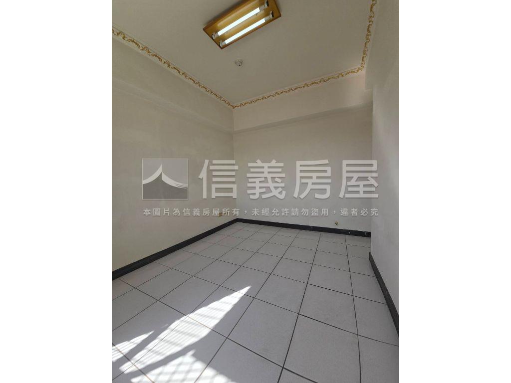 中清大第中高樓層三房！！房屋室內格局與周邊環境