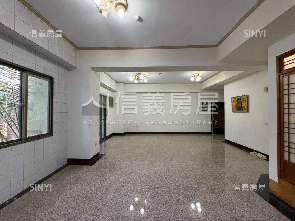 專任！名門公爵四房平車房屋室內格局與周邊環境