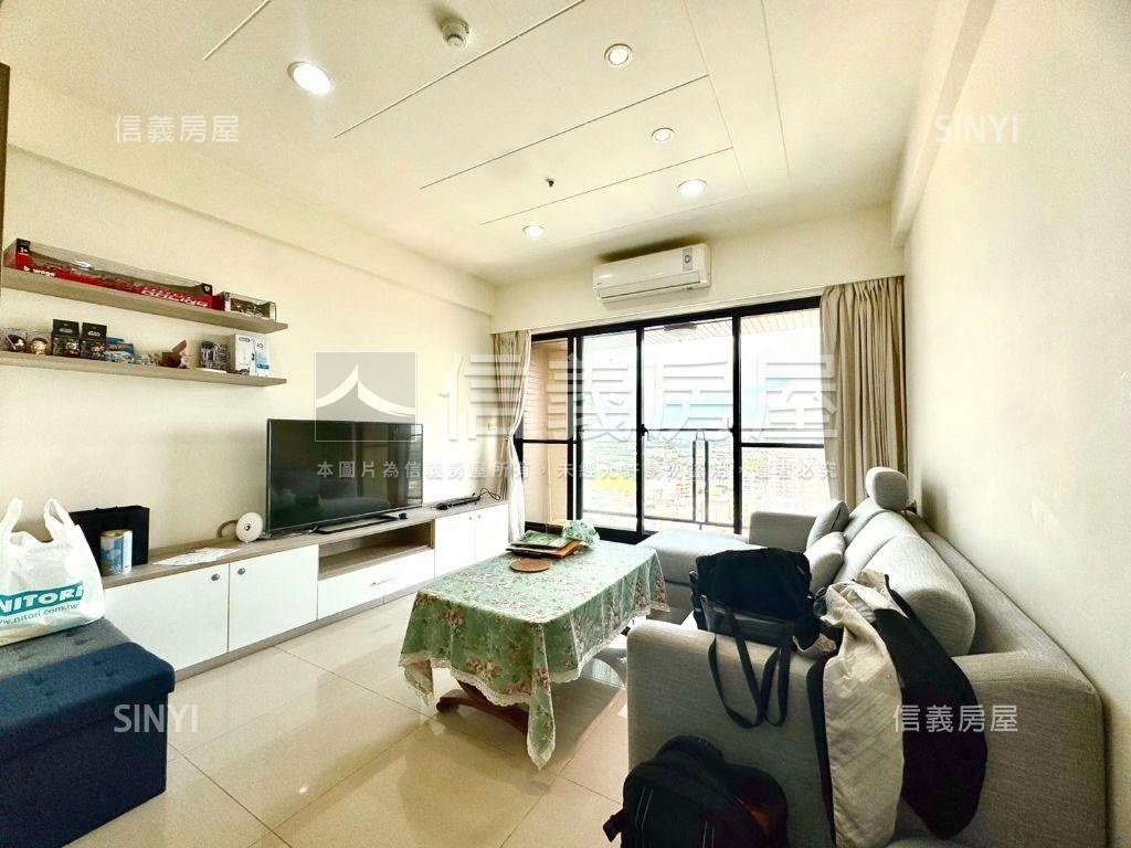 新帝標面國小次頂３房車位房屋室內格局與周邊環境