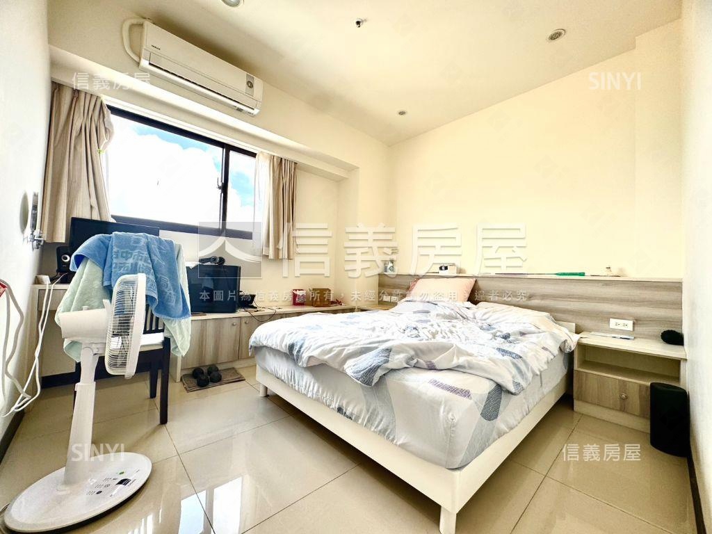 新帝標面國小次頂３房車位房屋室內格局與周邊環境