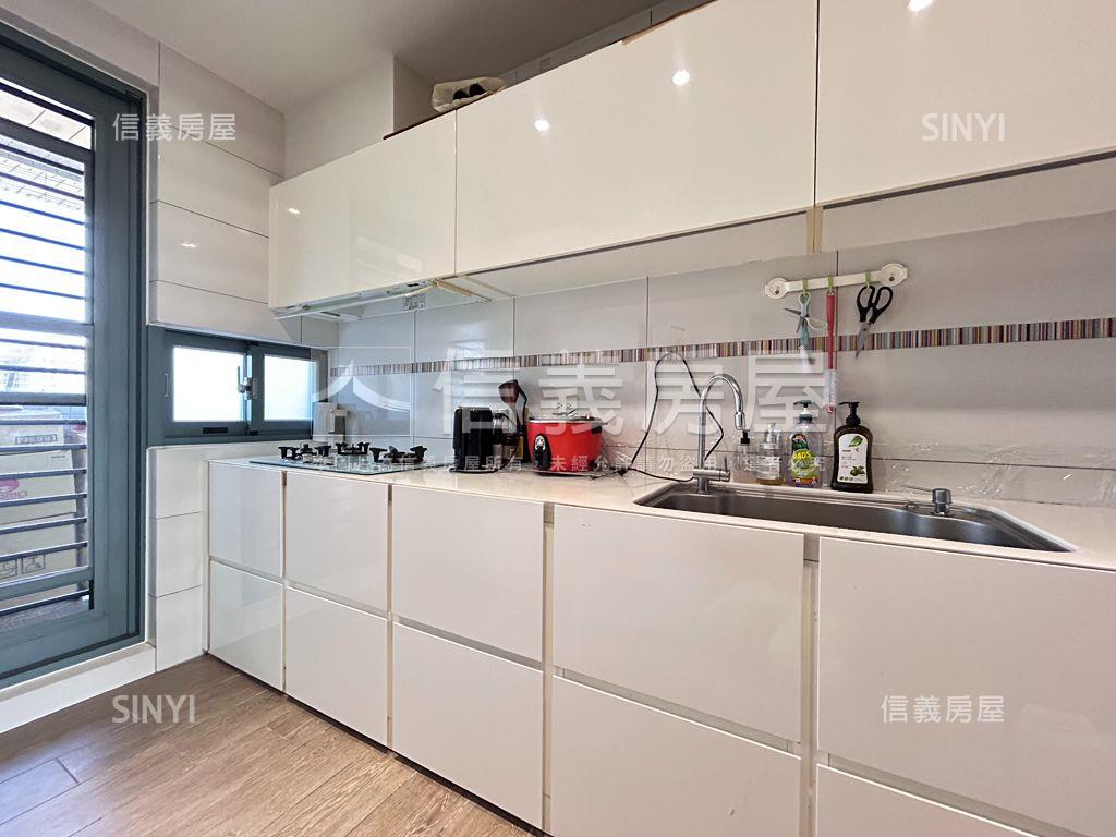 富裔河岸景觀泳池溫泉宅房屋室內格局與周邊環境