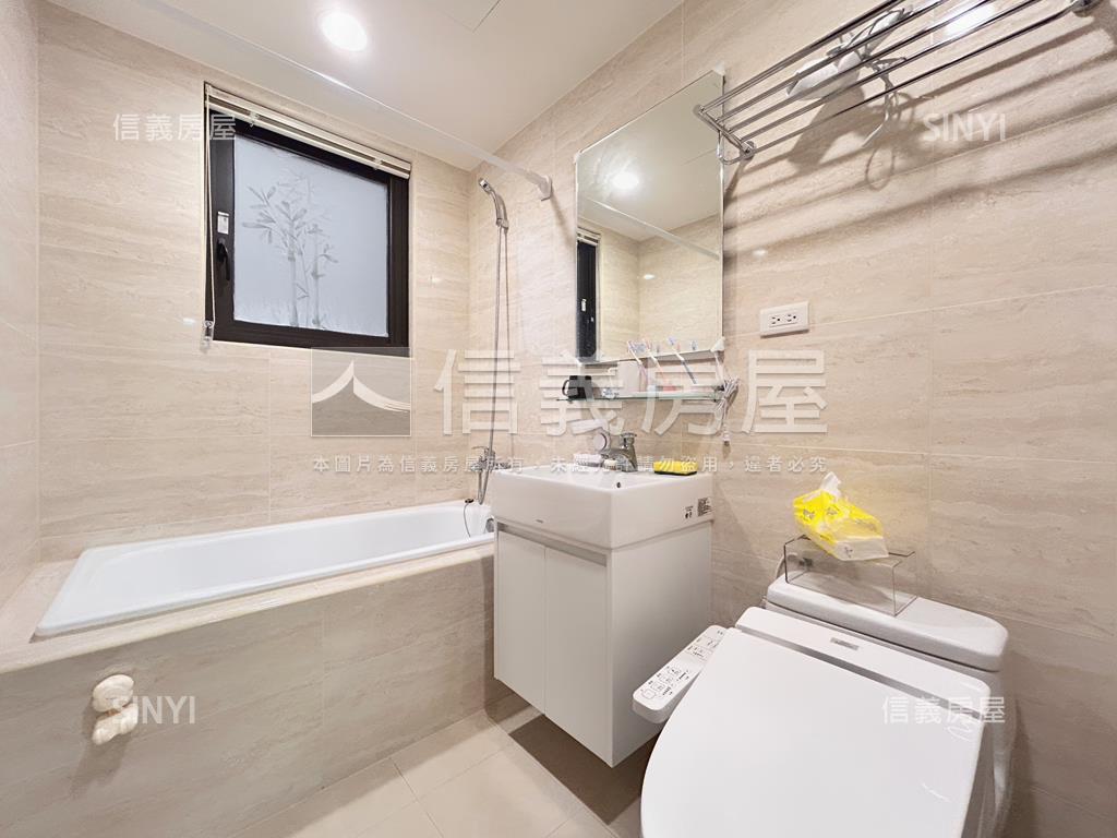 甲子園質感裝潢三房車位房屋室內格局與周邊環境