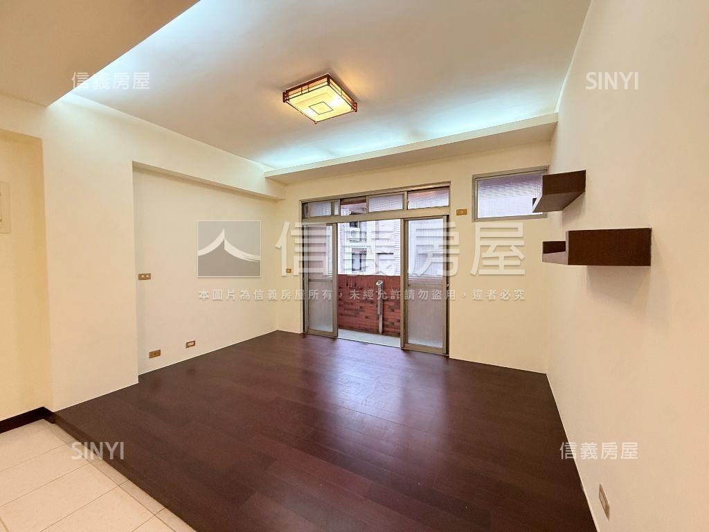 翡翠宮庭Ａ房屋室內格局與周邊環境