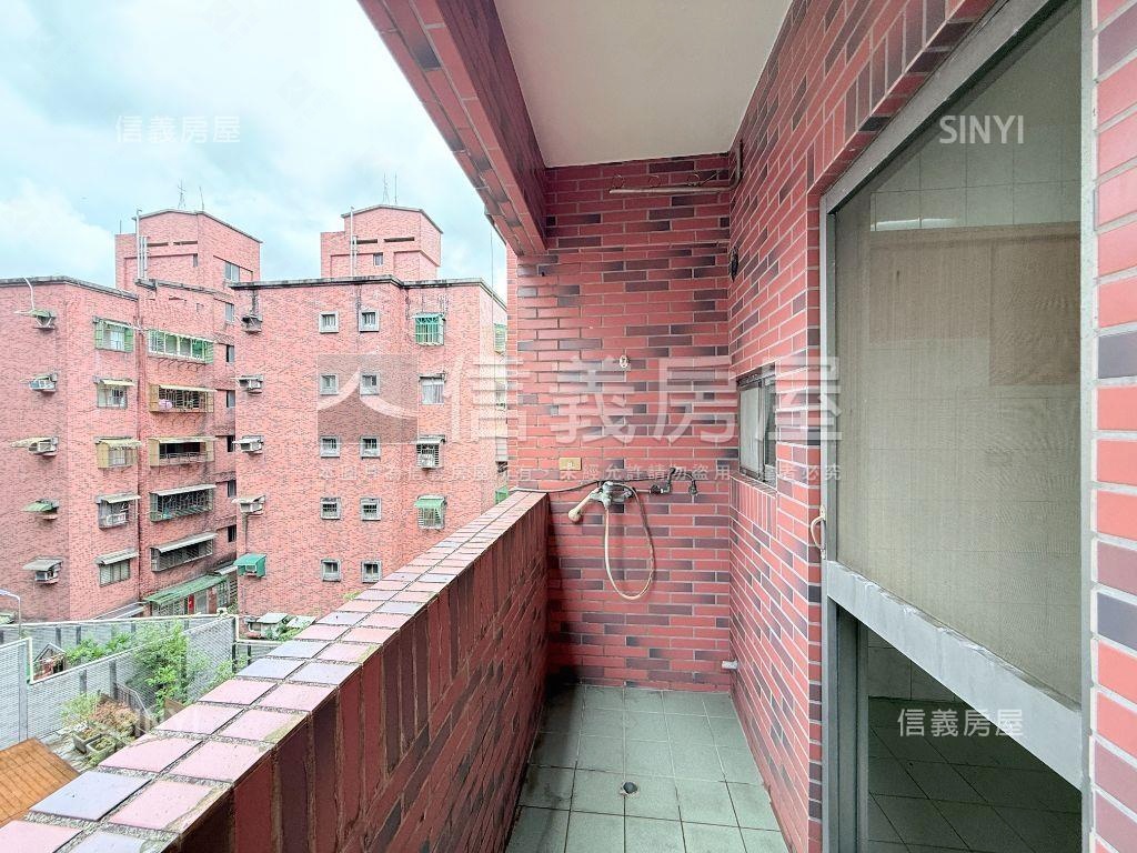 翡翠宮庭Ａ房屋室內格局與周邊環境