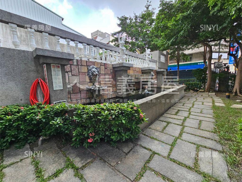 華美河畔樹梢美三房車位房屋室內格局與周邊環境