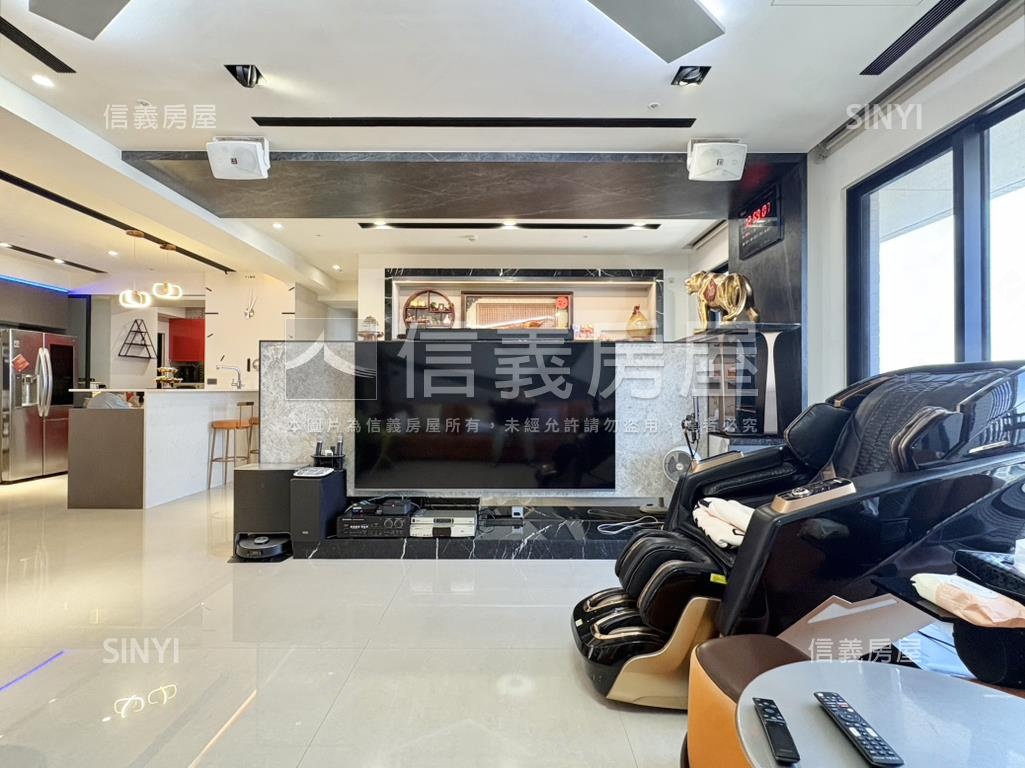 百慶府前院星鑽夜景雙平車房屋室內格局與周邊環境