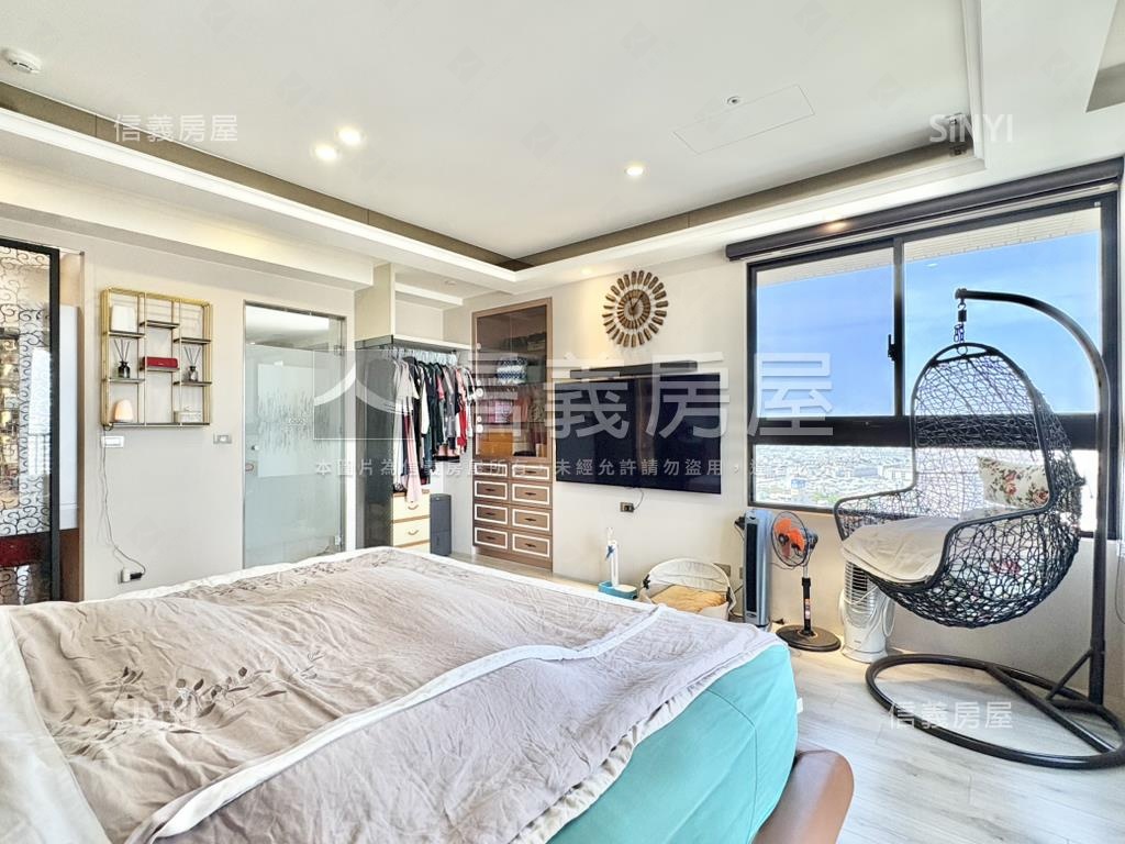 百慶府前院星鑽夜景雙平車房屋室內格局與周邊環境