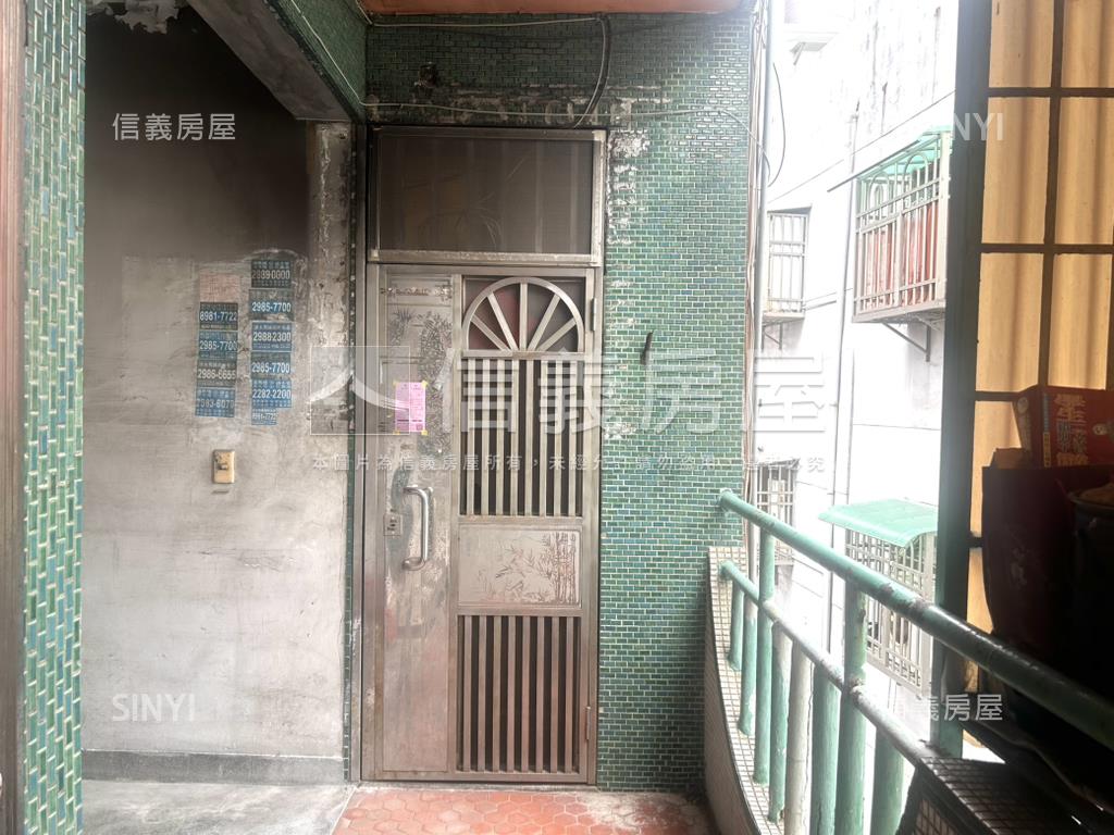 三重邊間公寓頂加房屋室內格局與周邊環境