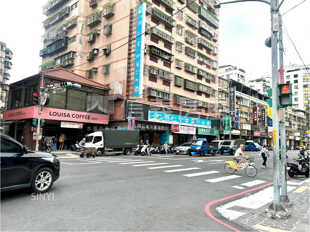 三重邊間公寓頂加房屋室內格局與周邊環境