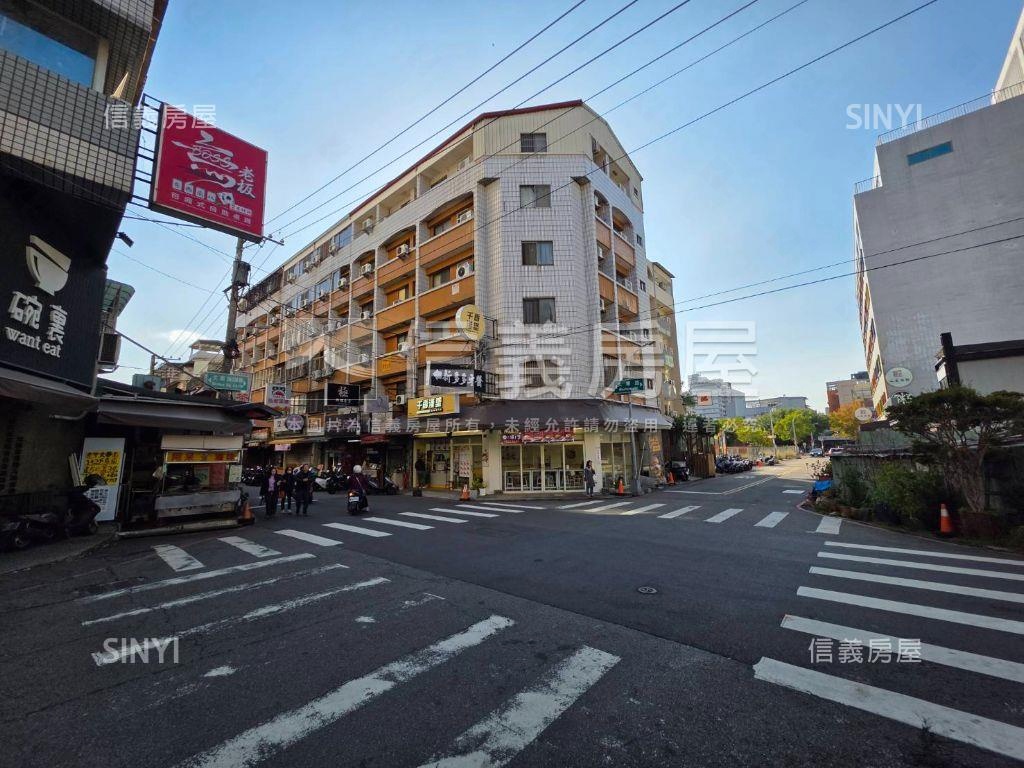 逢甲金財神店套房屋室內格局與周邊環境