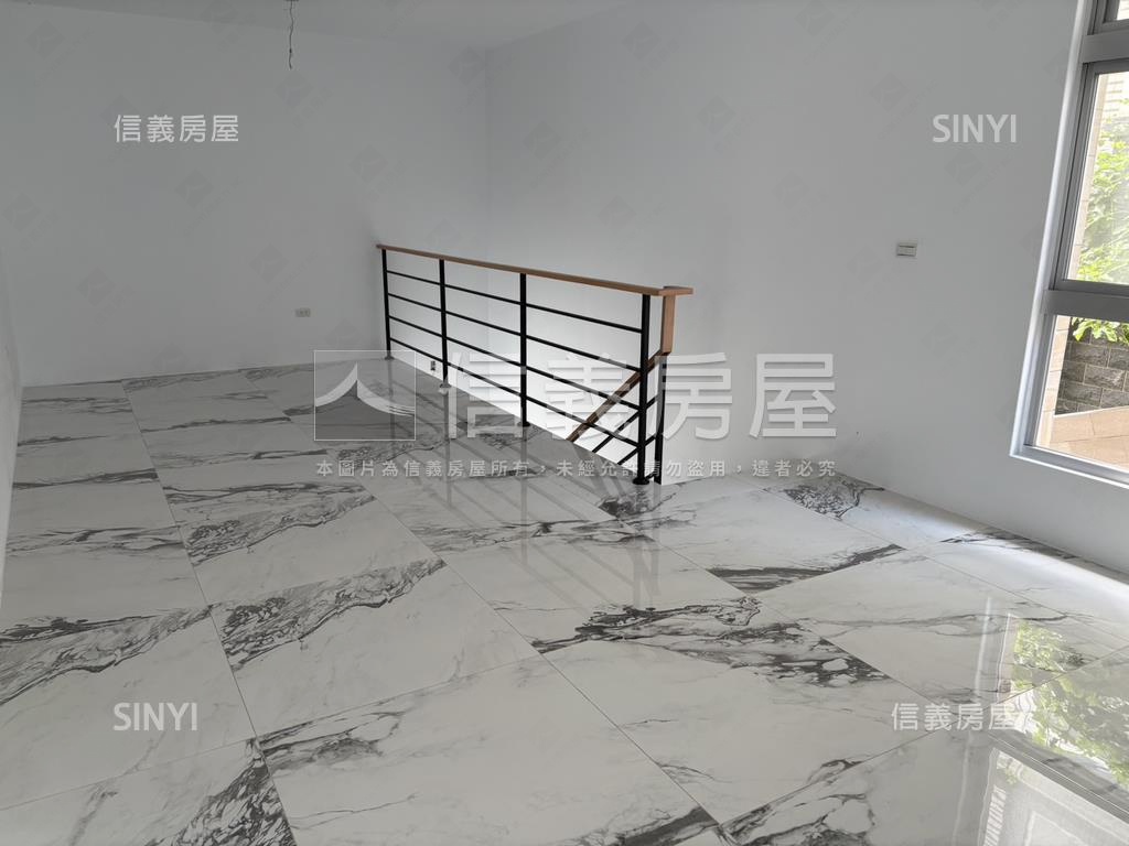 近台積電Ｆ２０愛迪生別墅房屋室內格局與周邊環境