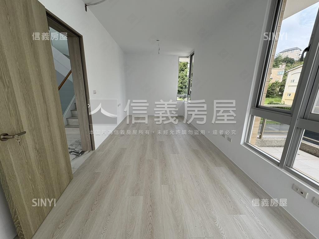 近台積電Ｆ２０愛迪生別墅房屋室內格局與周邊環境