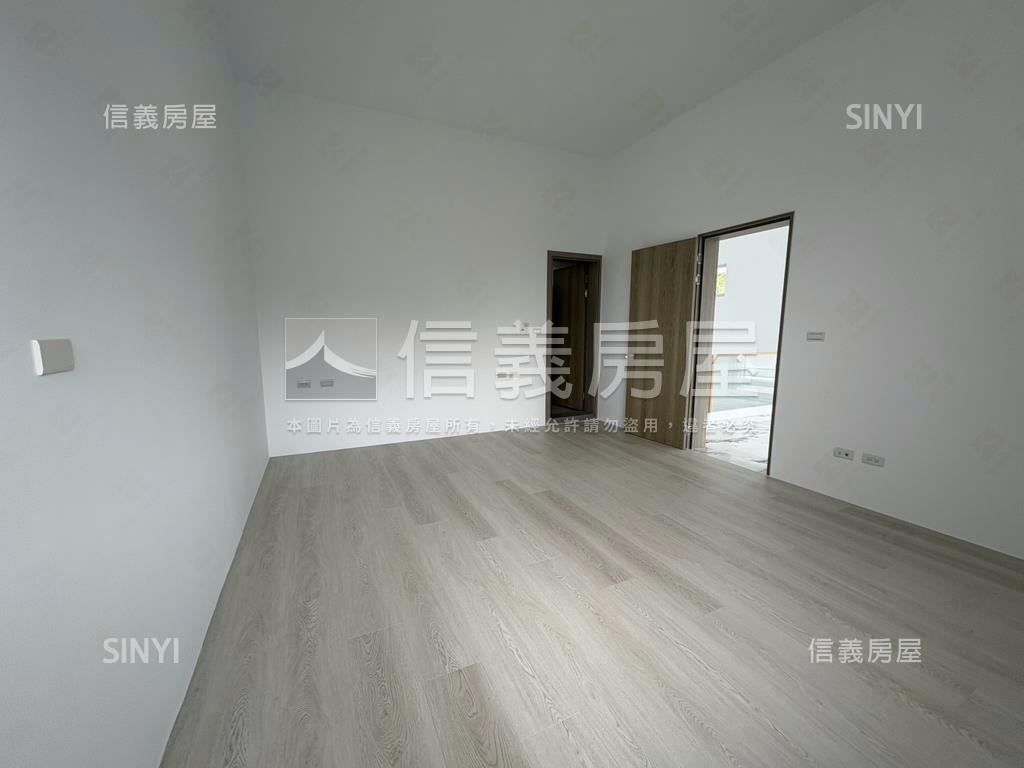 近台積電Ｆ２０愛迪生別墅房屋室內格局與周邊環境