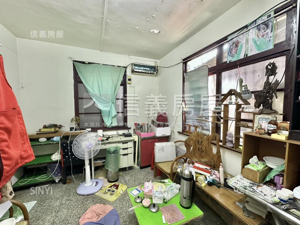 北區三面臨路稀有角間透天房屋室內格局與周邊環境