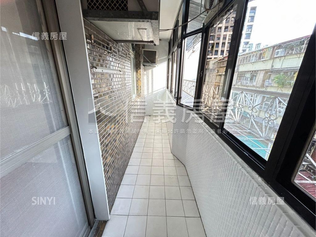 區公所捷運美宅房屋室內格局與周邊環境