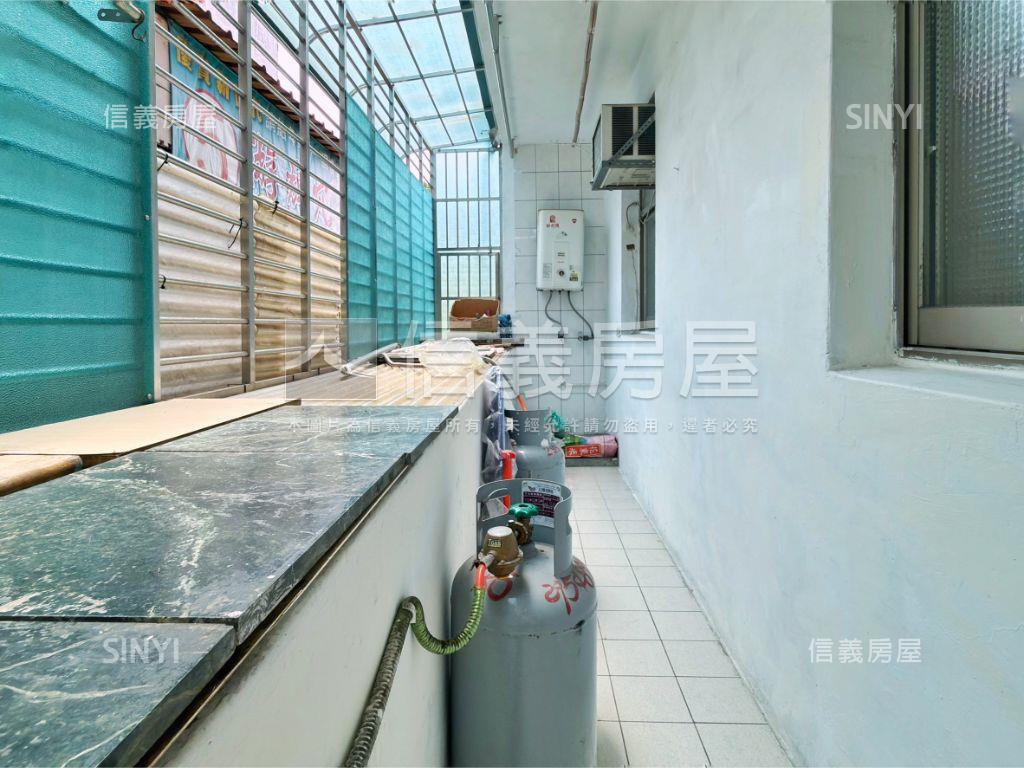 自強公園森呼吸邊間三房房屋室內格局與周邊環境