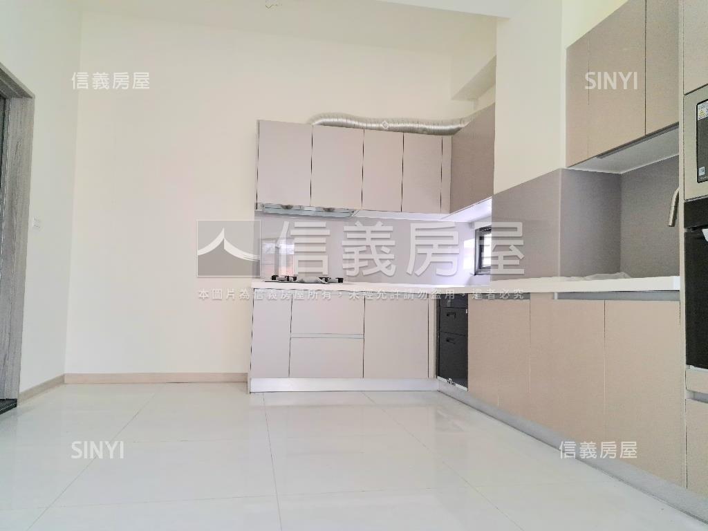 全新霸氣麗馳角間電梯店墅房屋室內格局與周邊環境