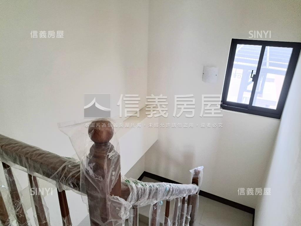 全新霸氣麗馳角間電梯店墅房屋室內格局與周邊環境