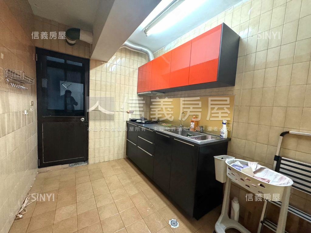 新灣區高樓美景三房房屋室內格局與周邊環境