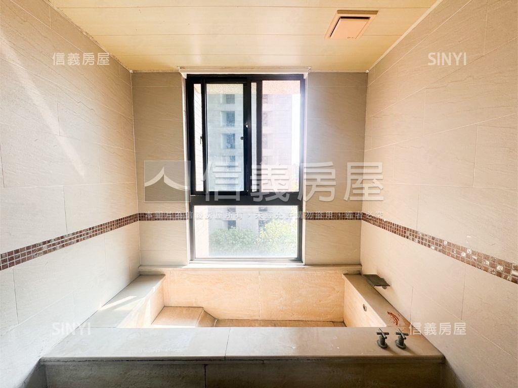 美術館綠境稀有四房雙平車房屋室內格局與周邊環境