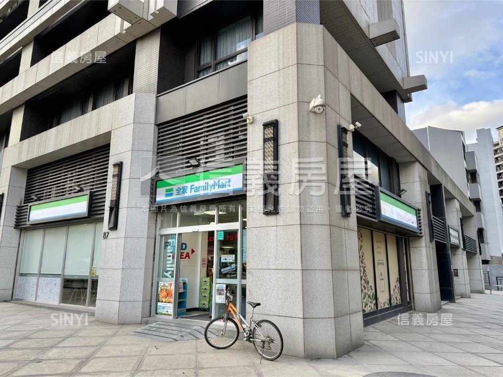 威均晶璽｜高鐵２房２衛房屋室內格局與周邊環境