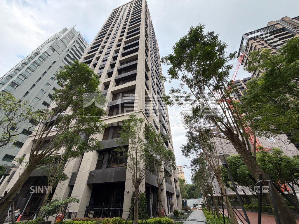 長耀里高摟房屋室內格局與周邊環境