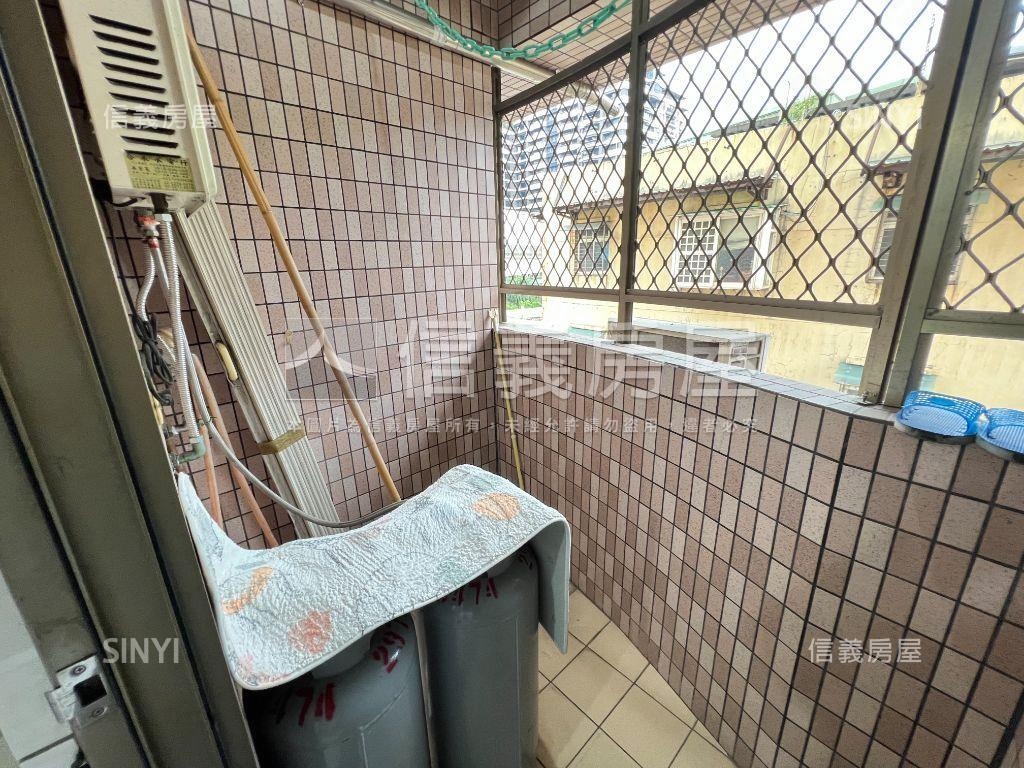 幸福捷運極品美二房房屋室內格局與周邊環境