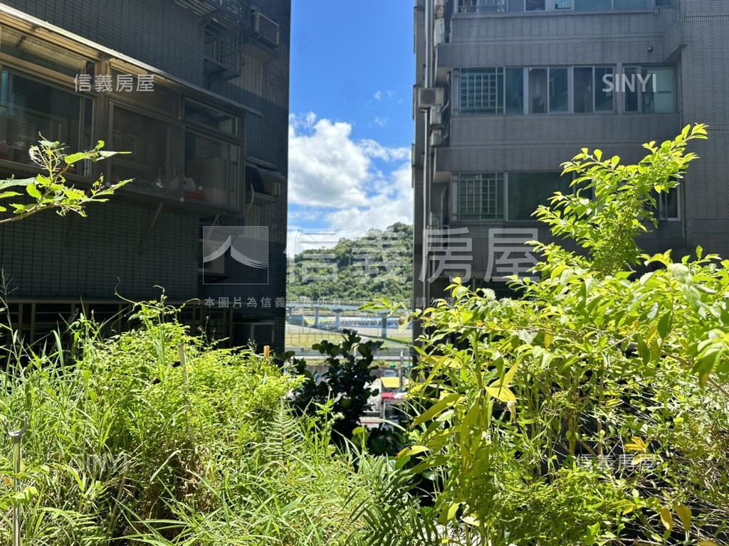 露臺！空中花園三房近捷運房屋室內格局與周邊環境