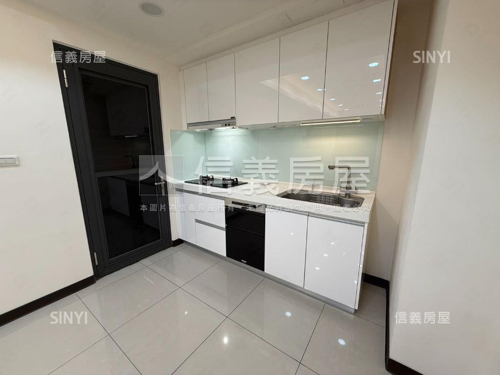 北屯鄰近好市多四房平車位房屋室內格局與周邊環境