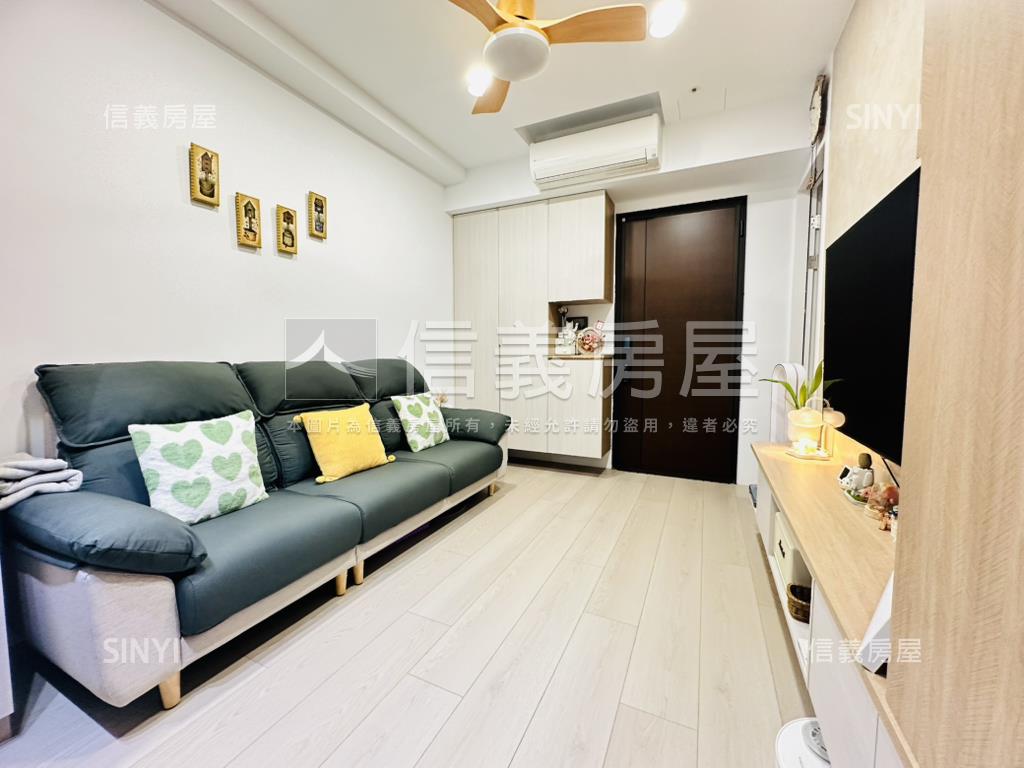 亞昕向陽帝王樓層景觀三房房屋室內格局與周邊環境