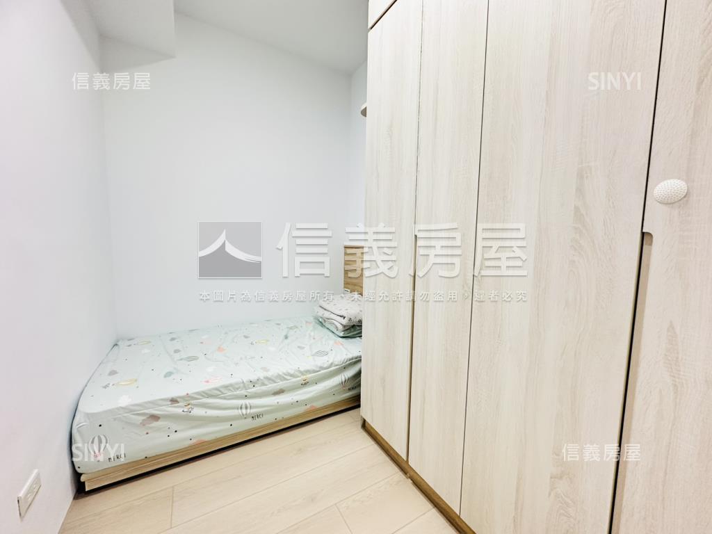 亞昕向陽帝王樓層景觀三房房屋室內格局與周邊環境