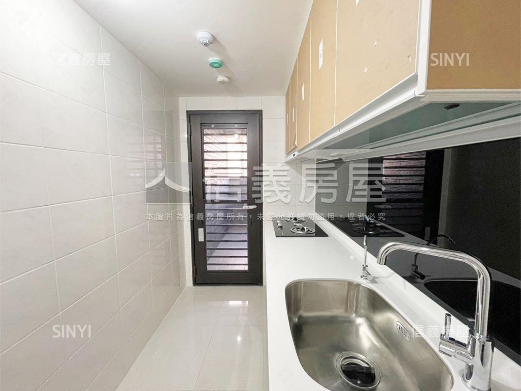 Ａ７捷市達採光２房車位房屋室內格局與周邊環境