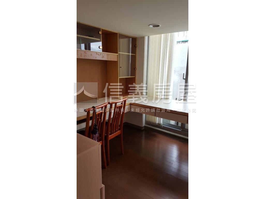 漂亮京王美麗好屋房屋室內格局與周邊環境