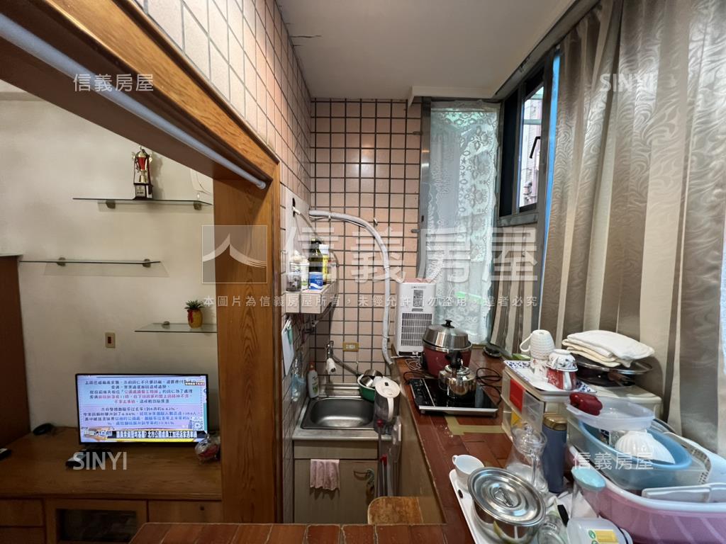 溫莎小築♜美妝低總套房房屋室內格局與周邊環境