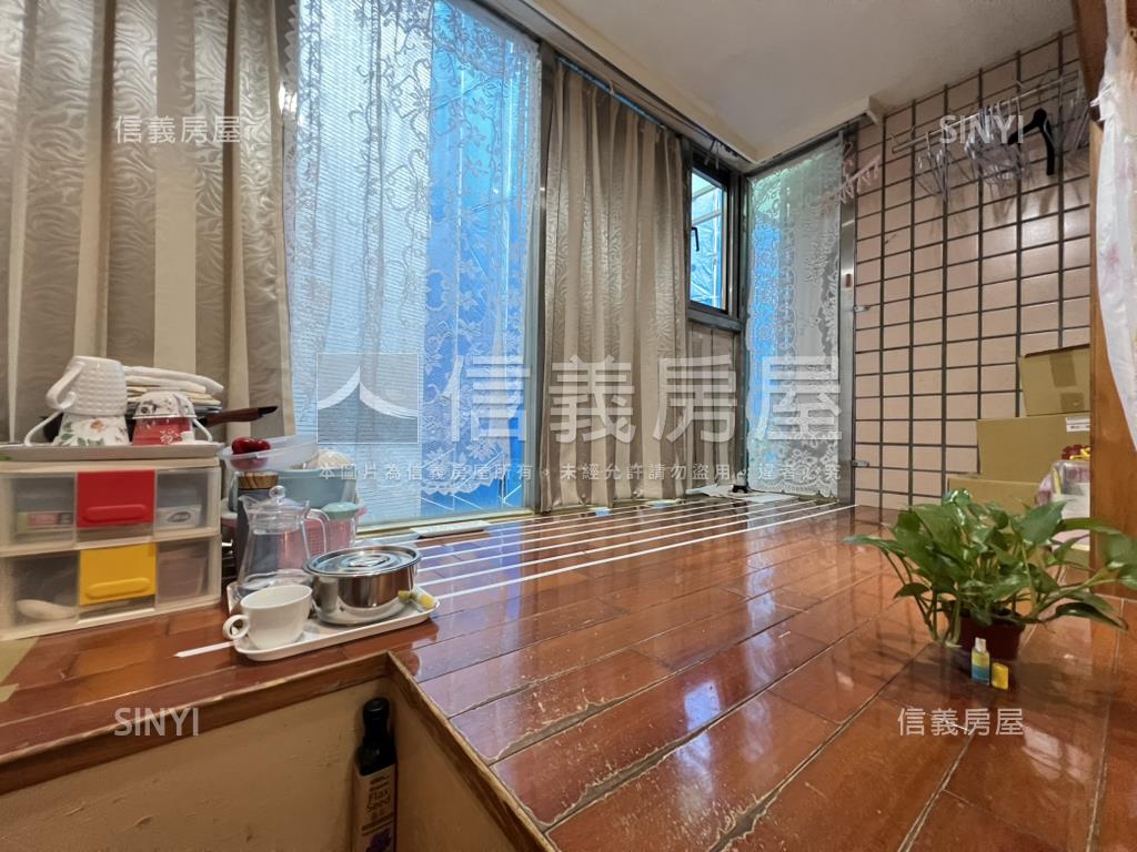 溫莎小築♜美妝低總套房房屋室內格局與周邊環境