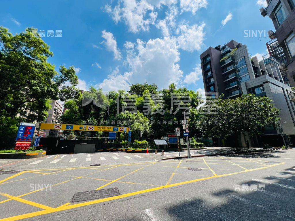 溫莎小築♜美妝低總套房房屋室內格局與周邊環境