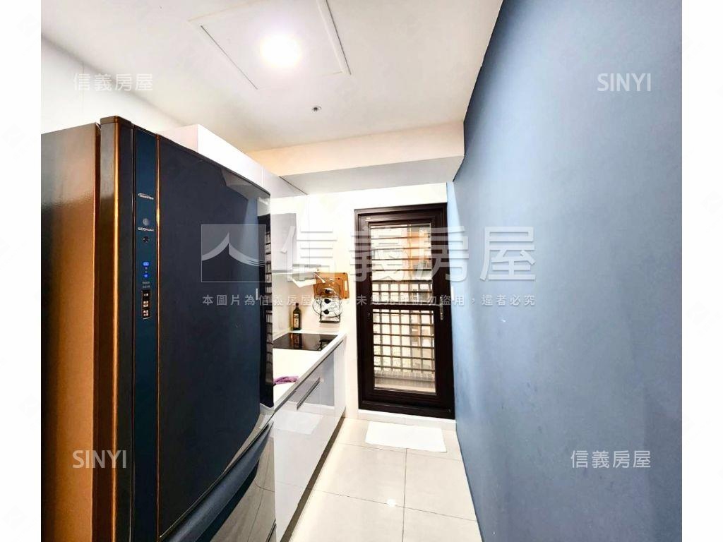 博識裝潢３房直接入住房屋室內格局與周邊環境