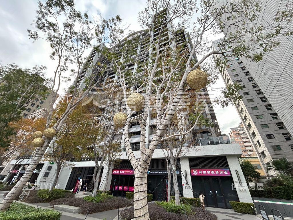 博識裝潢３房直接入住房屋室內格局與周邊環境