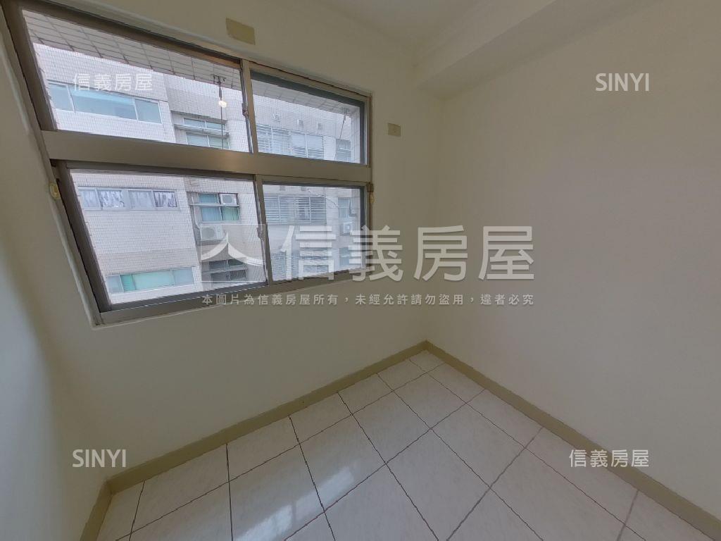 內湖捷運昇陽綠景三房車位房屋室內格局與周邊環境