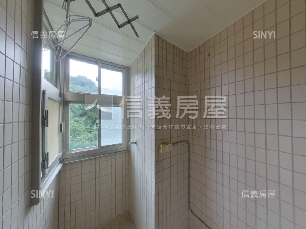 內湖捷運昇陽綠景三房車位房屋室內格局與周邊環境