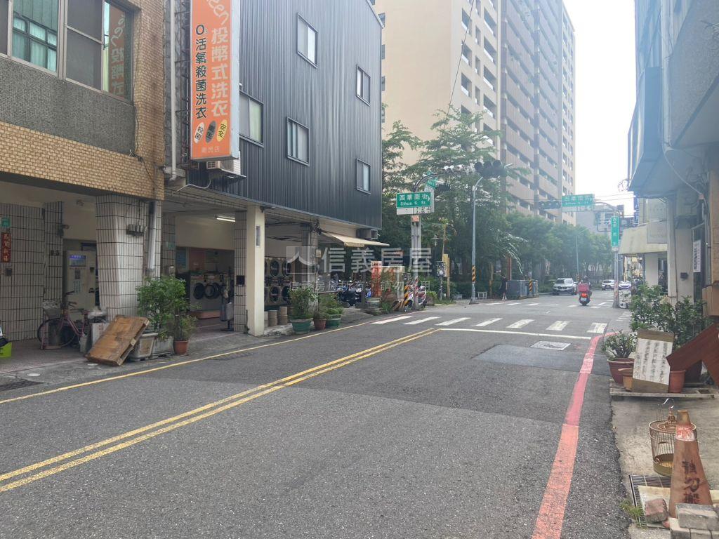 站前衛民街｜熱鬧商圈店住房屋室內格局與周邊環境