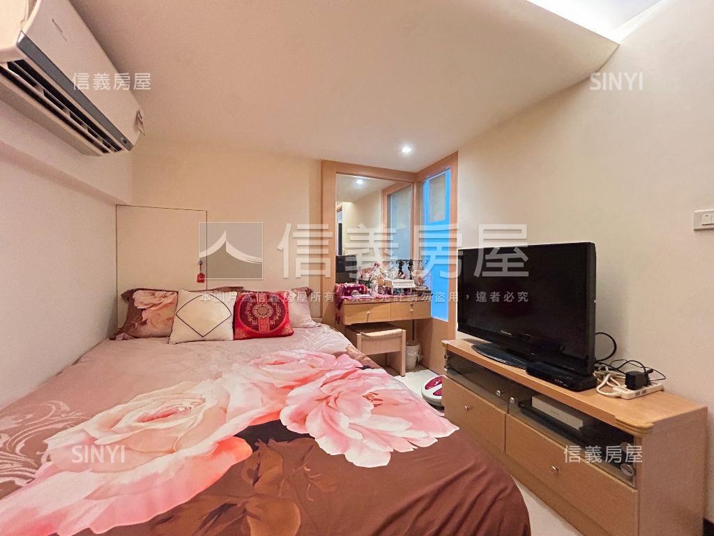 國揚天情挑高裝潢２＋２房屋室內格局與周邊環境