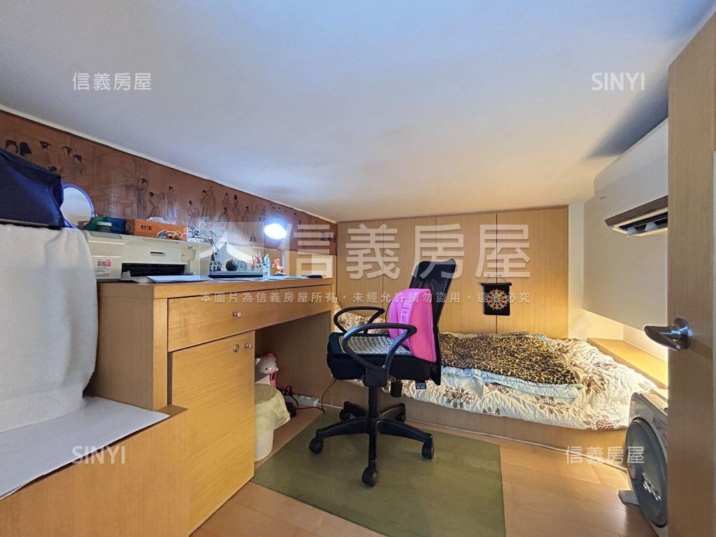 國揚天情挑高裝潢２＋２房屋室內格局與周邊環境